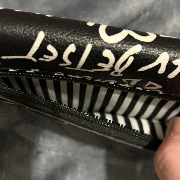 Betsey Johnson White and Black Cosmetic Collection - Picture 3 of 7